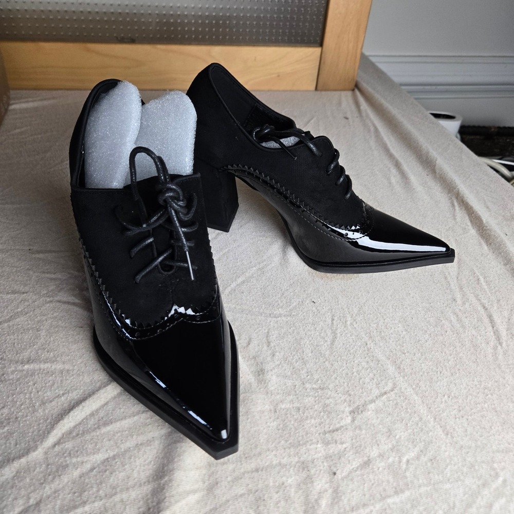 DAISIQ Pointed Toe Pumps Womens 6 Black New Wingtip Chunky Heel Brogue Boots